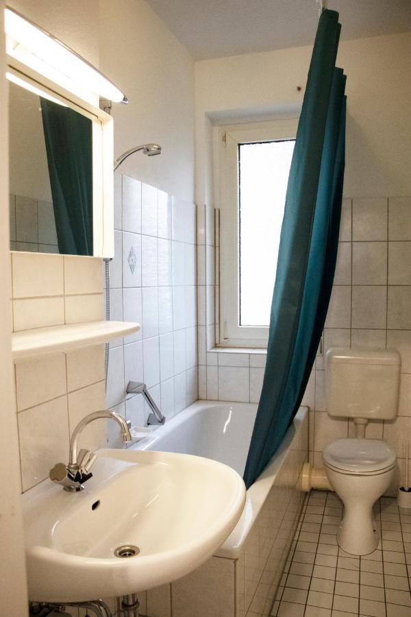 Griffn Properties Flora Essen Esterno foto